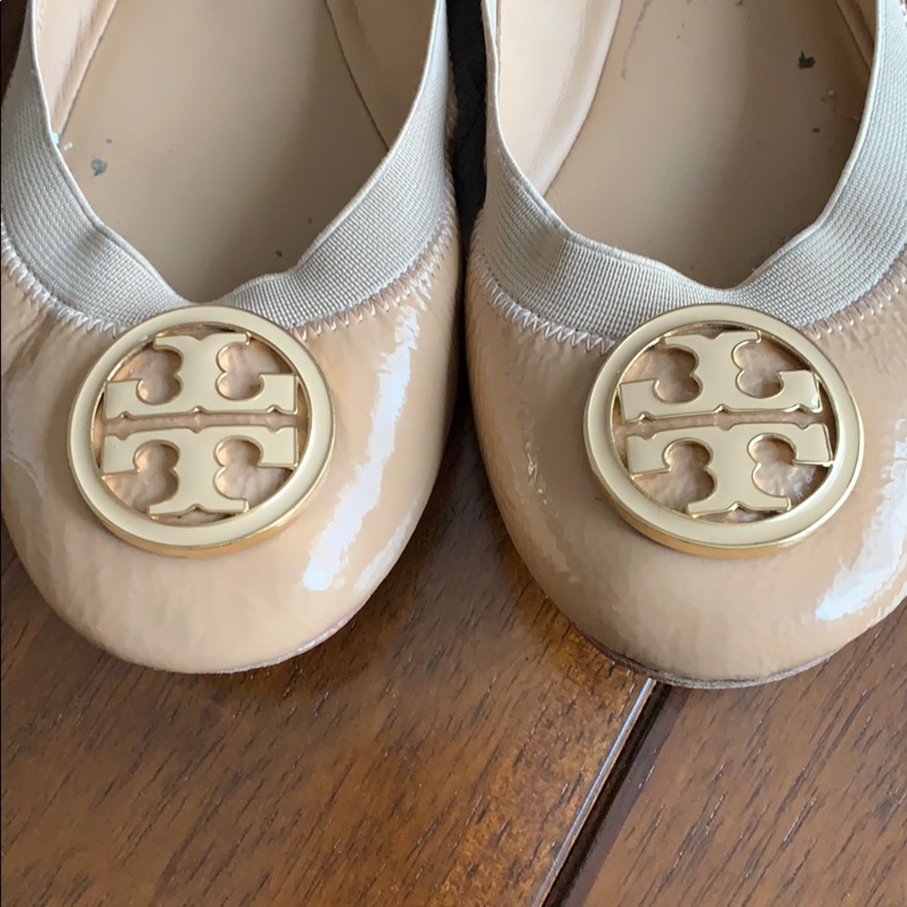 GUC nude Caroline flats